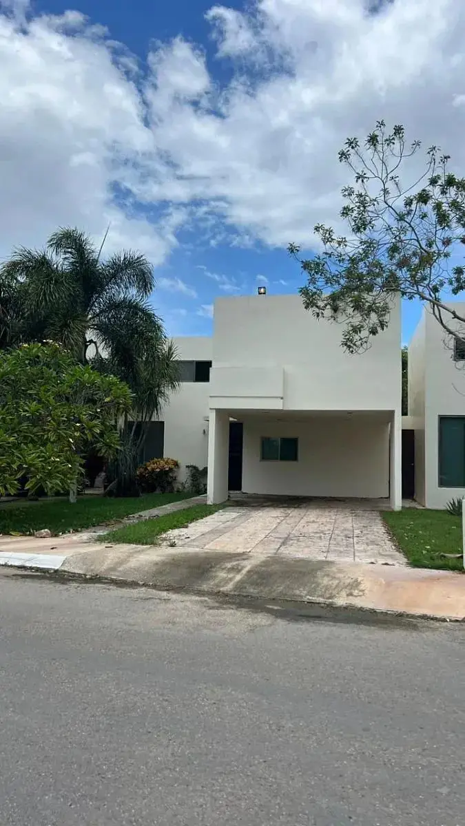 Casa en renta en Paseo del Ángel, Conkal — foto 1 de 10
