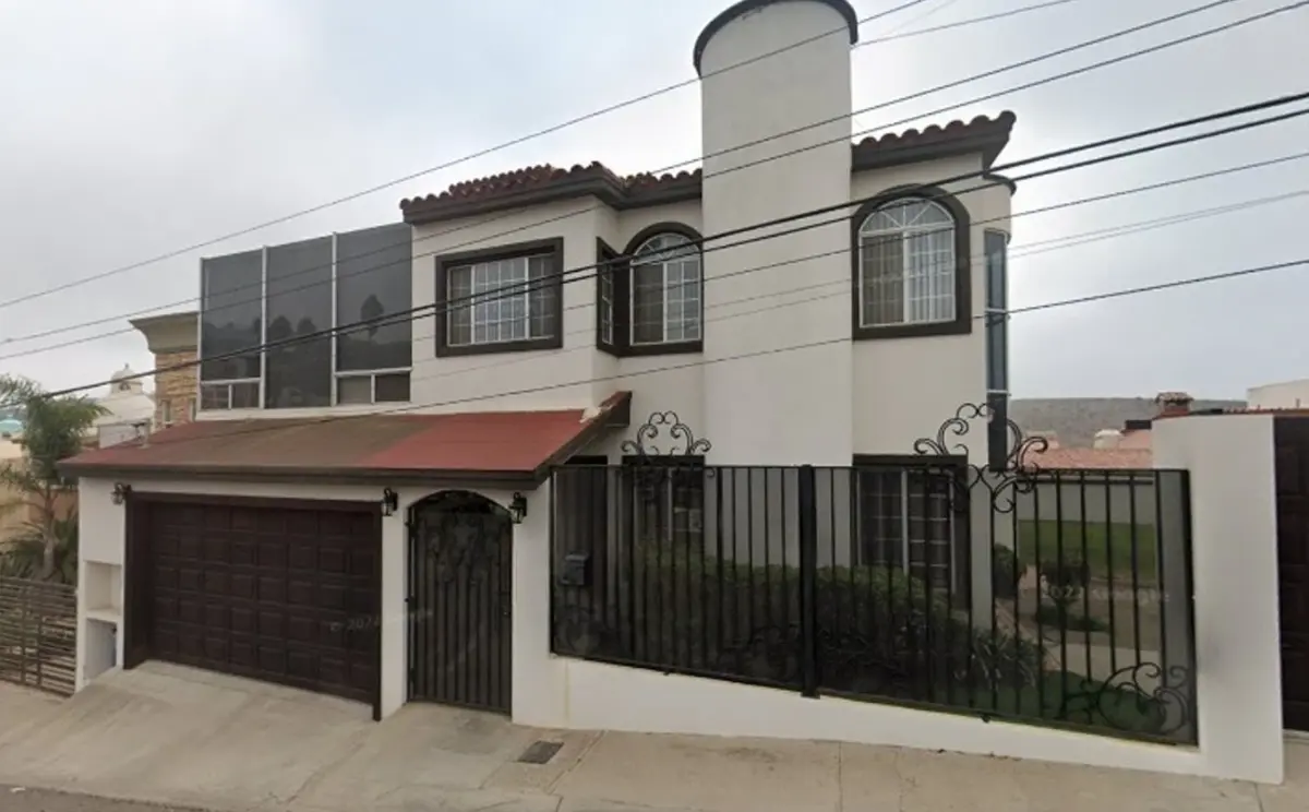 Casa en venta en Moderna, Ensenada — foto 1 de 15