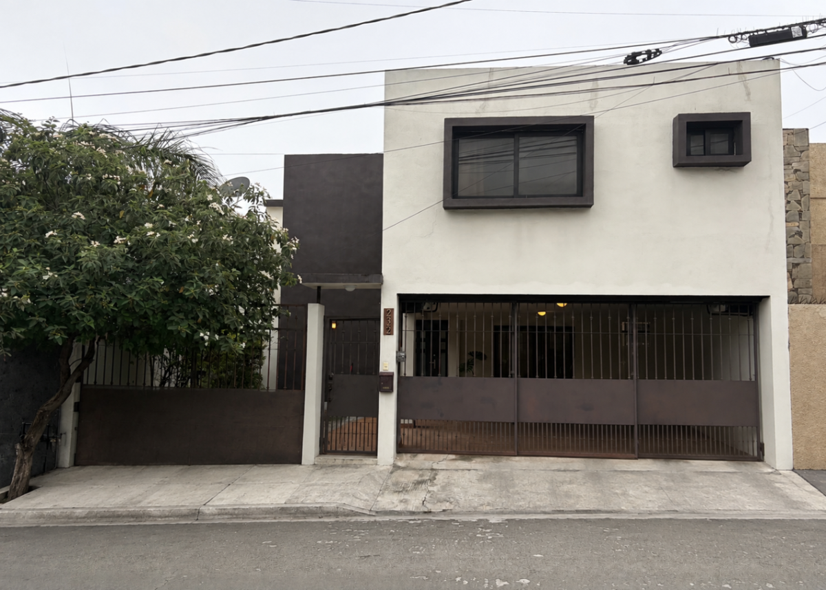 Casa en venta en Colinas de San Jerónimo, Monterrey — foto 1 de 24