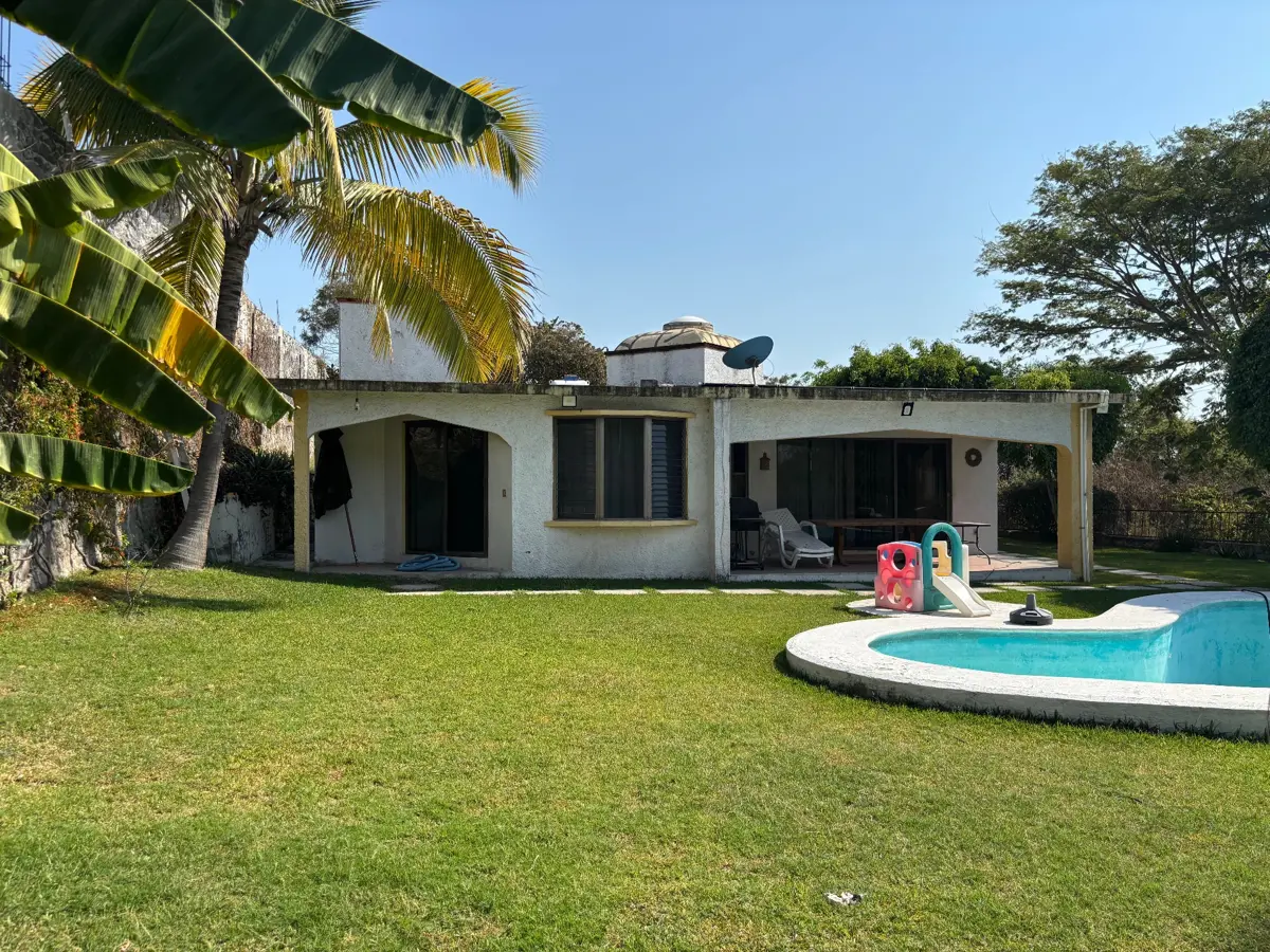 Casa en venta en Alpuyeca, Xochitepec — foto 1 de 33