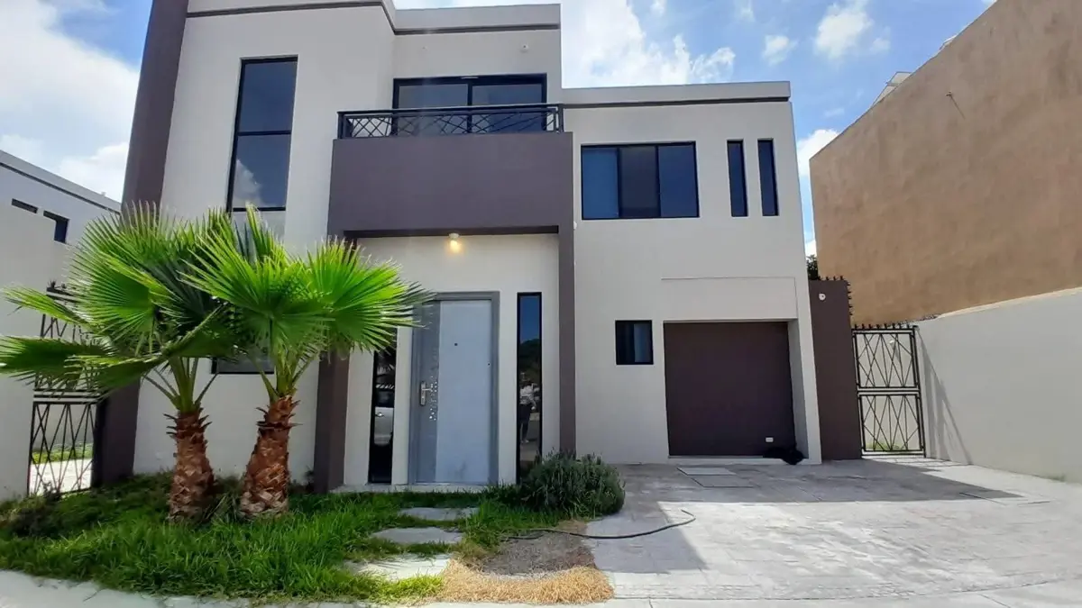 Casa en renta en La Hacienda, Ramos Arizpe — foto 1 de 12