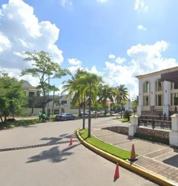 Casa en venta en Galaxia/tabasco 2000, Centro — foto 2 de 16