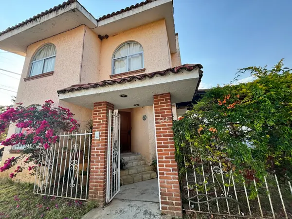 Casa en venta en Lomas de Tetela, Cuernavaca — foto 2 de 35