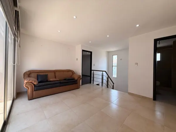 Casa en venta en Paseos de Chavarría, Mineral de la Reforma — foto 2 de 15
