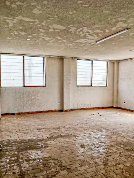 Edificio en renta en La Fama, Santa Catarina — foto 2 de 10