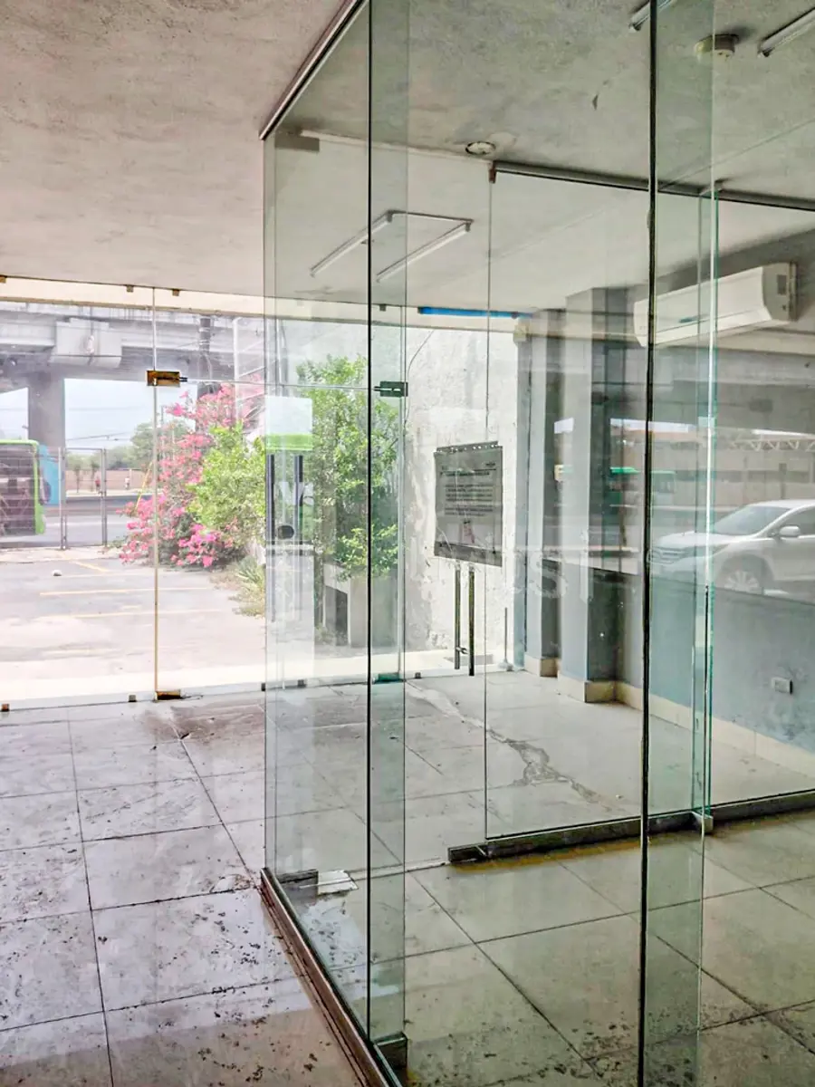 Edificio en renta en La Fama, Santa Catarina — foto 1 de 10