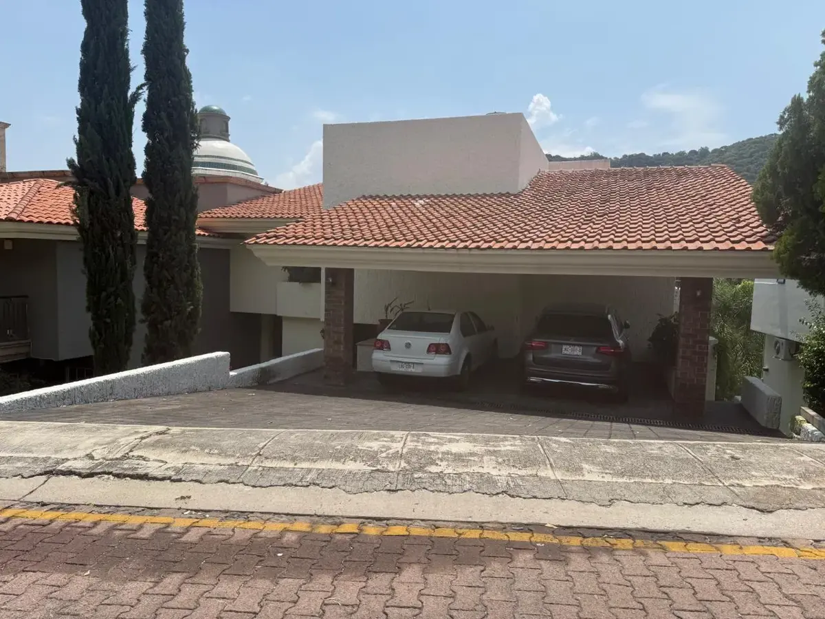 Casa en renta en Las Cañadas (Bosques de San Isidro), Zapopan — foto 1 de 56