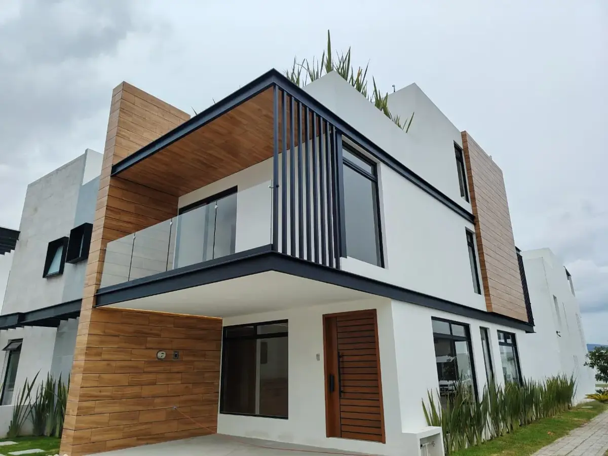 Casa en venta en Lomas de Angelópolis, Ocoyucan — foto 1 de 49