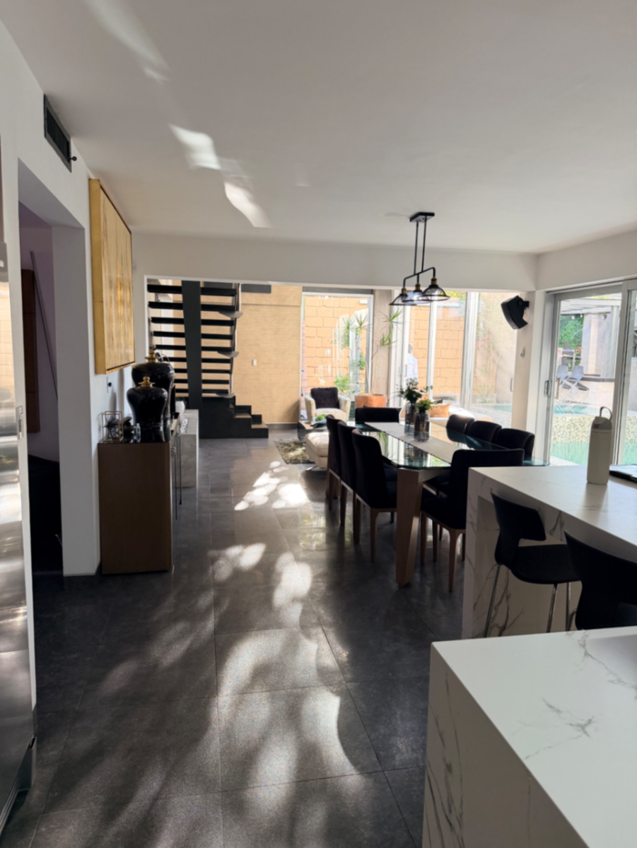 Vista 3 de Hermosa casa en Venta, las Villas