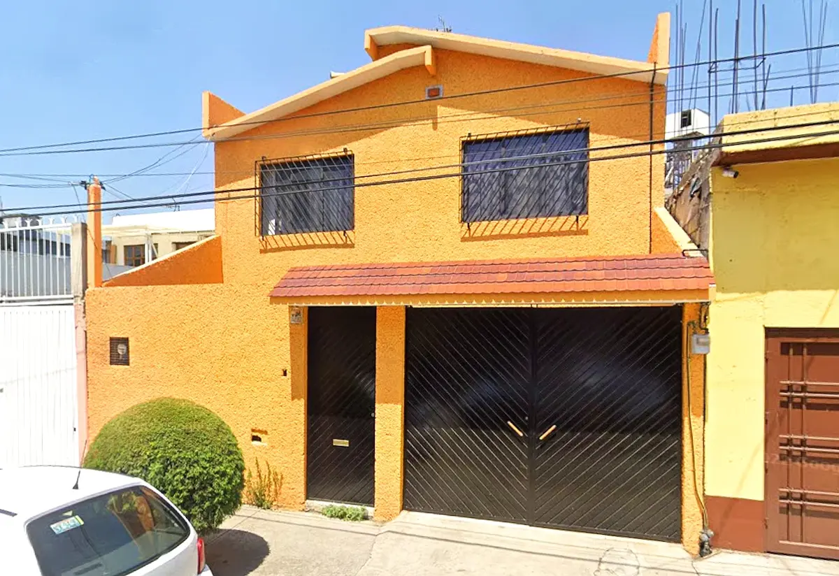 Casa en venta en Los Reyes Ixtacala 1ra. Sección, Tlalnepantla de Baz — foto 1 de 6