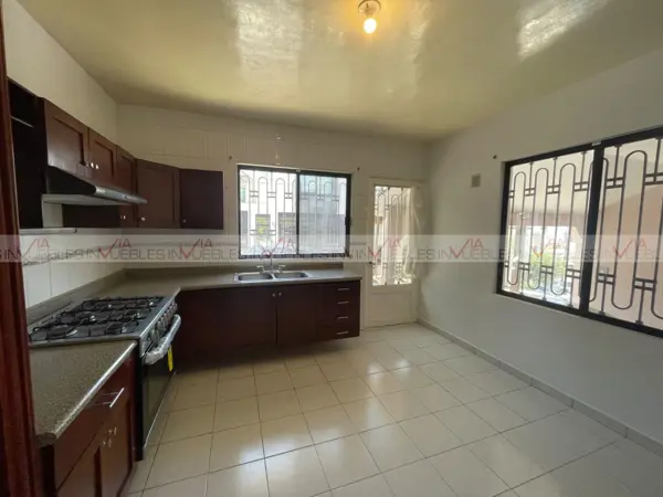 Casa en renta en Residencial Cumbres, Monterrey — foto 2 de 33