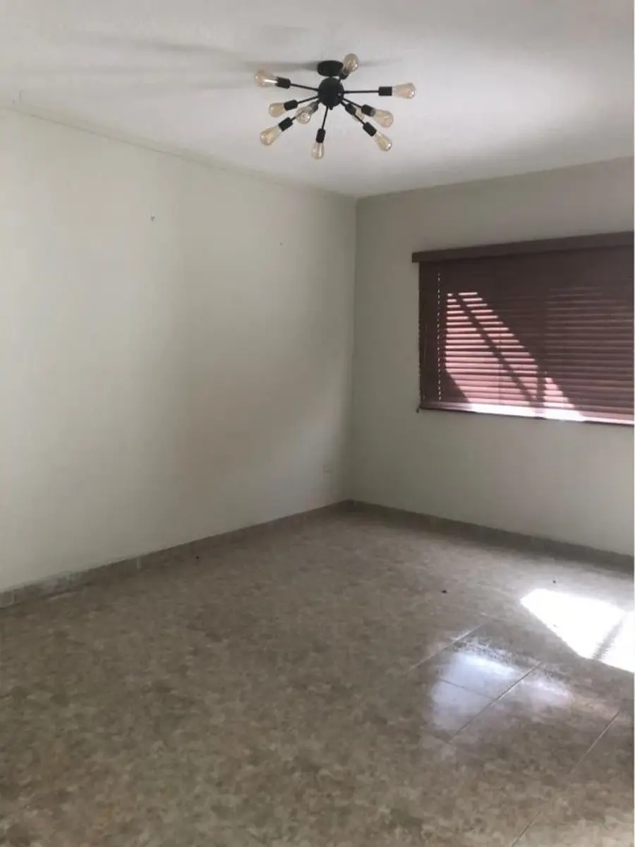 Vista 5 de CASA RENTA EL FRESNO