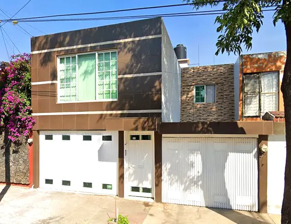 Casa en remate en Jacarandas, Tlalnepantla de Baz: Ideal para inversión