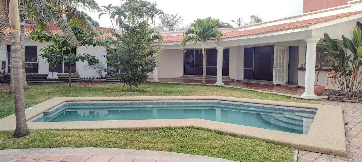 Casa en venta en Las Palmas, Cuernavaca — foto 1 de 22
