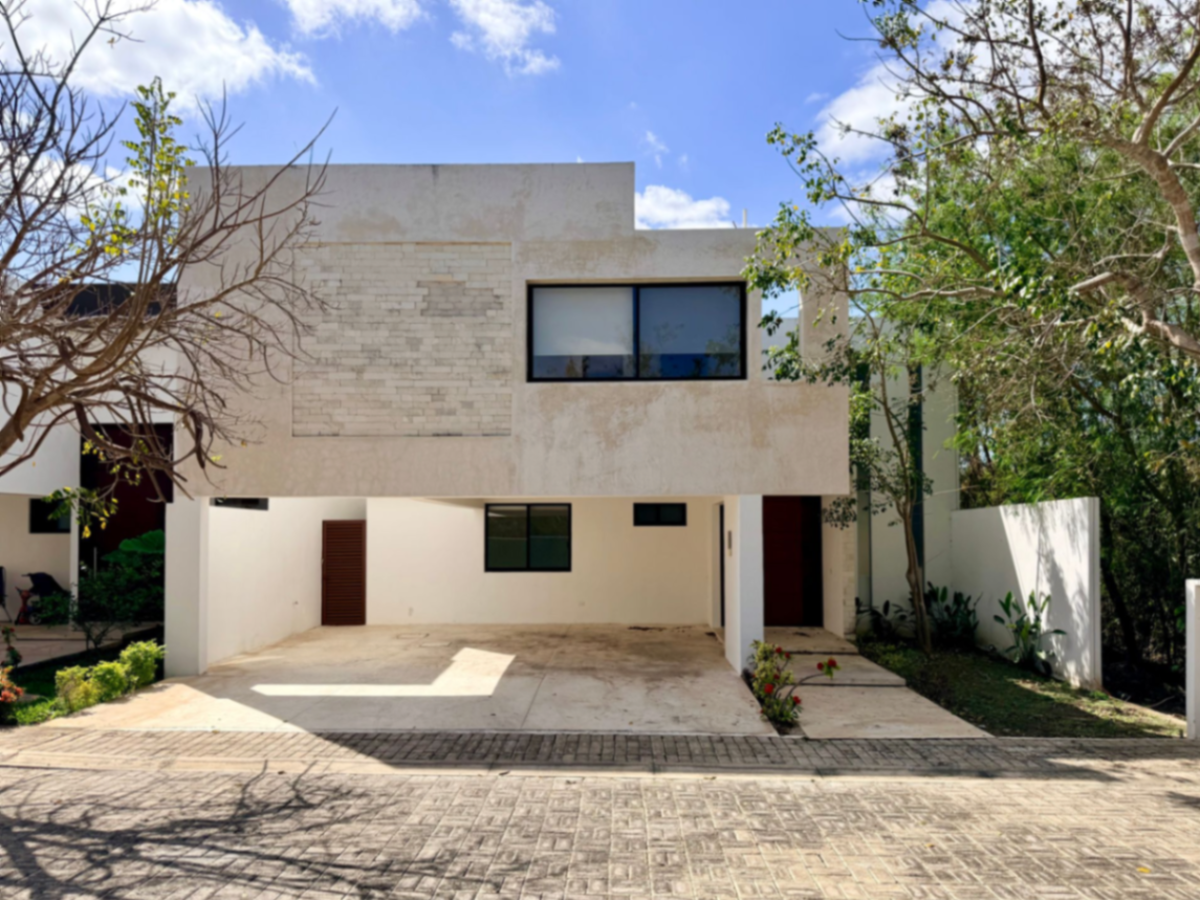 Casa en venta en Temozon Norte, Mérida — foto 1 de 33