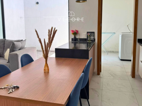 Casa en venta en Lomas del Cuatro, San Pedro Tlaquepaque — foto 3 de 14