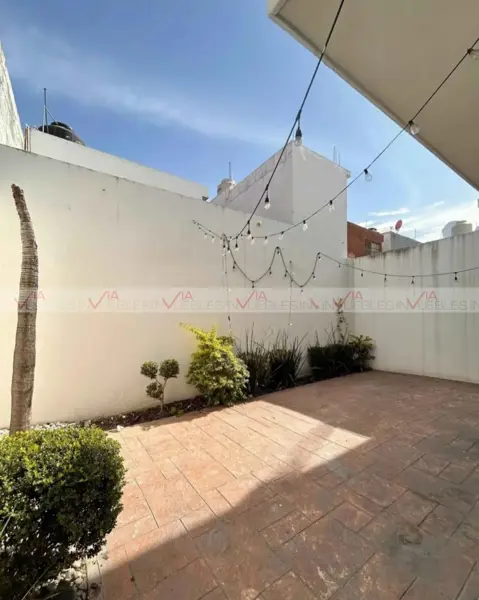 Casa en renta en Cumbres Le Fontaine, Monterrey — foto 3 de 12