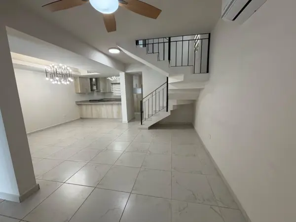 Casa en renta en Los Almendros, Torreón — foto 3 de 23