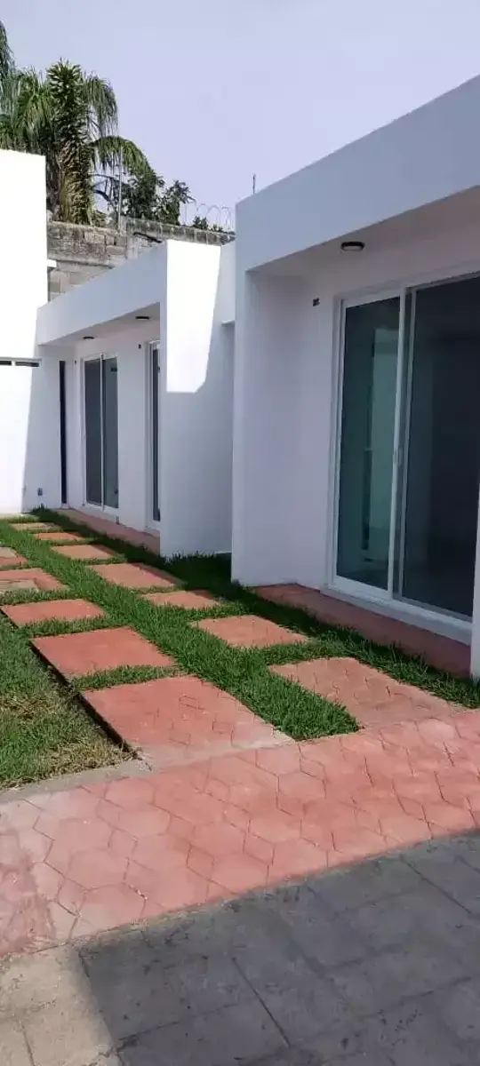 Casa en venta en Bello Horizonte, Cuernavaca — foto 1 de 19