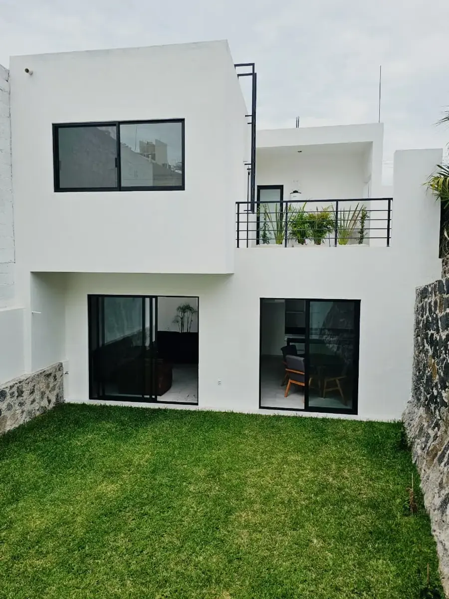 Casa en venta en Brisas de Cuernavaca, Cuernavaca — foto 1 de 18