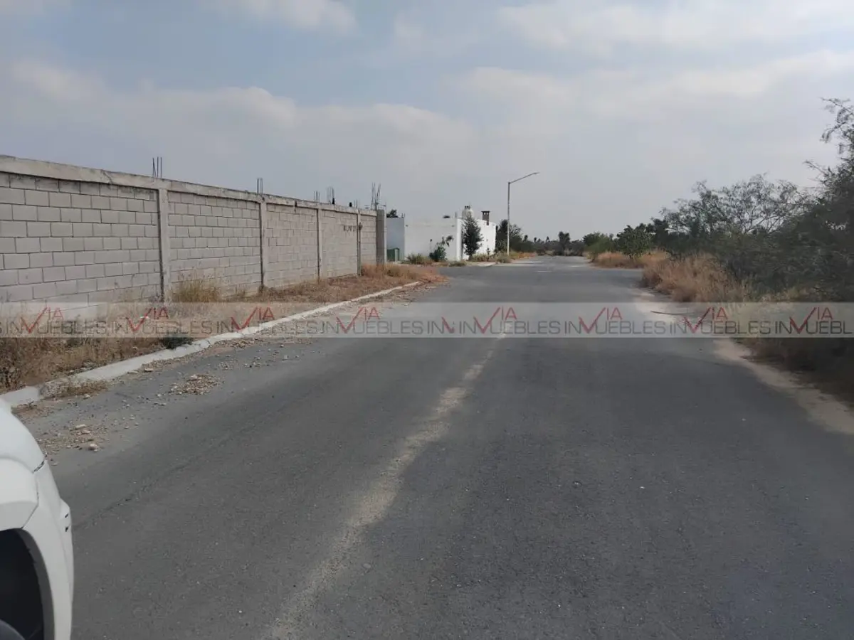 Terreno en venta en Valle de Salinas, Salinas Victoria — foto 1 de 12