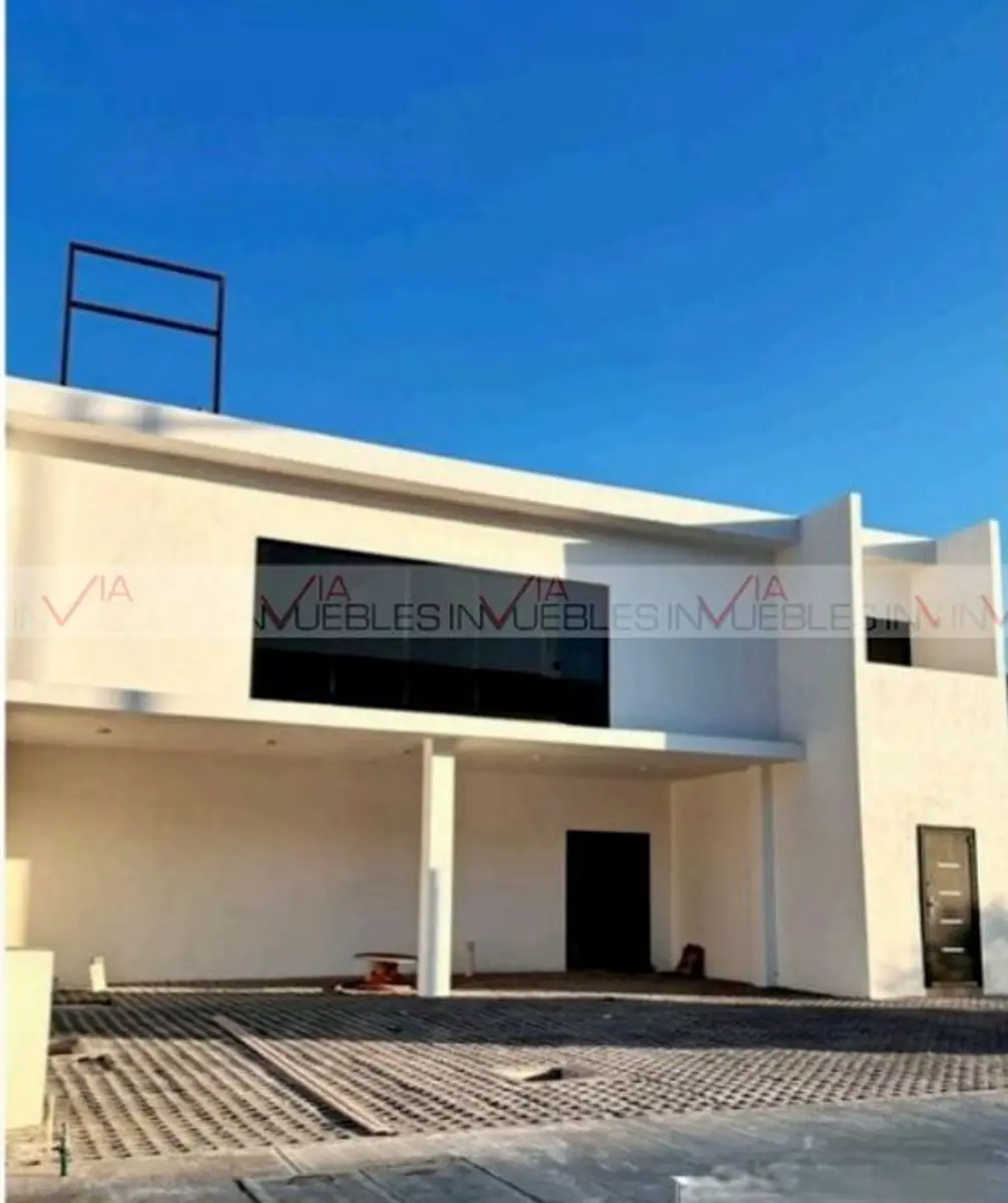 Bodega en renta en Hacienda el Palmar, Santa Catarina — foto 1 de 12