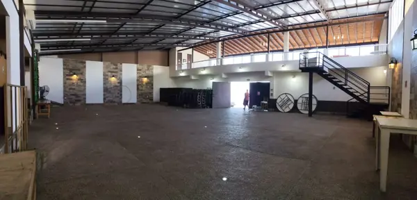 ¡Ubicación Extraordinaria y Uso de Suelo Comercial en Colinas del Cimatario!