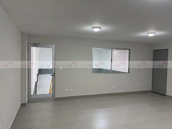 Bodega en renta en Privadas del Parque, Santa Catarina — foto 2 de 11