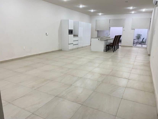 Casa en venta en Los Naranjos, León — foto 2 de 11