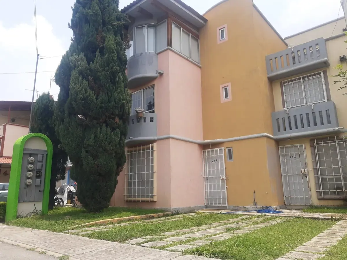 Casa en renta en Hacienda del Jardín, Tultepec — foto 1 de 19