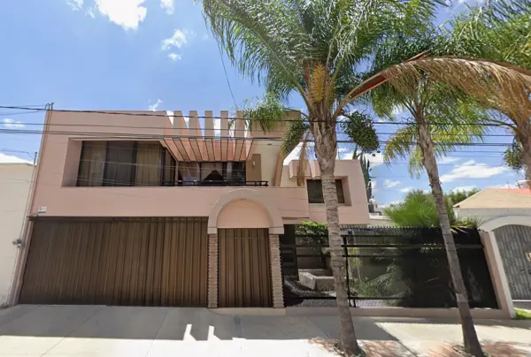 Casa en remate con 3 recámaras en Jardines de la Concepción, Aguascalientes