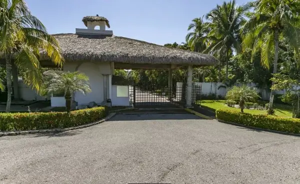 Venta de Casa en Resd Paraíso Diamante   AM