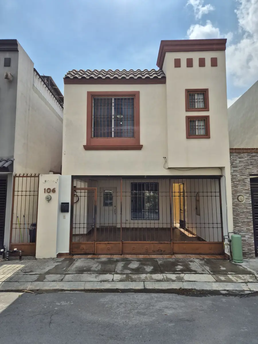 Casa en renta en Puerta de Anáhuac, General Escobedo — foto 1 de 16