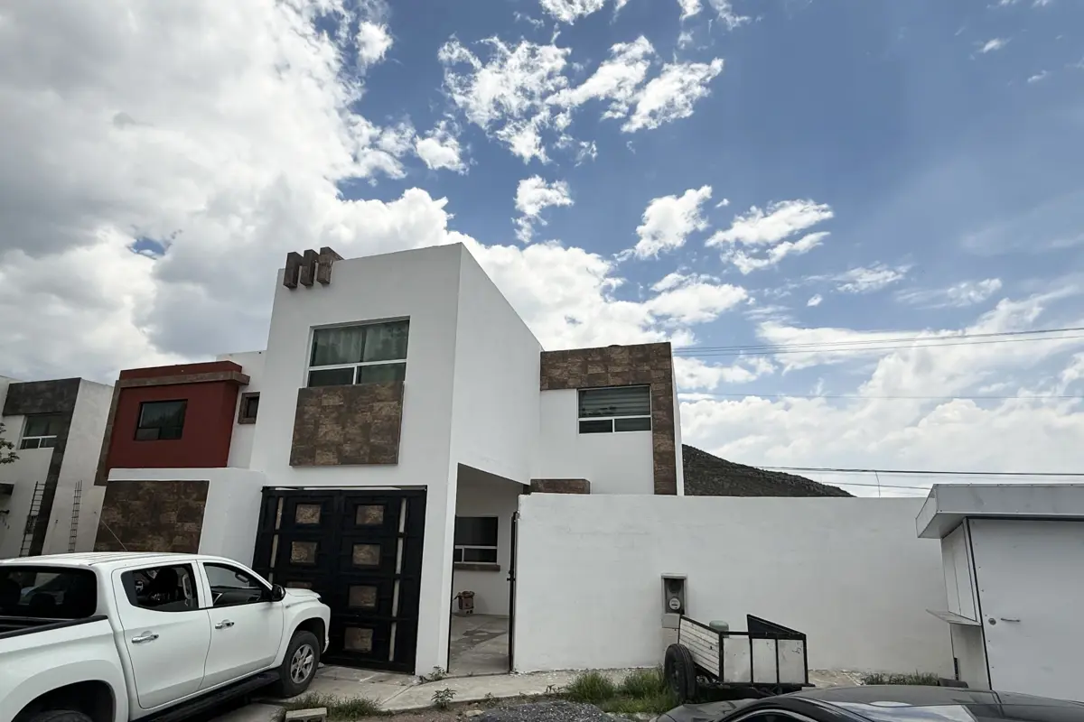 Casa en renta en Bonterra, Ramos Arizpe — foto 1 de 11