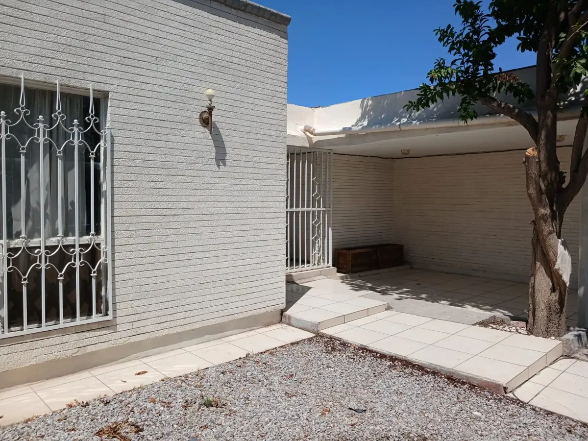 Casa en renta en Torreon Jardin, Torreón — foto 1 de 10