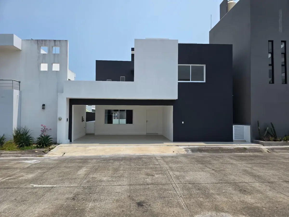 Casa en venta en Las Palmas, Medellín de Bravo — foto 1 de 26