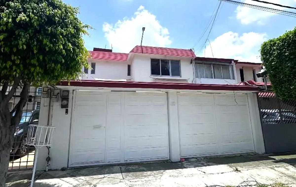 Casa en venta en Valle Dorado, Tlalnepantla de Baz — foto 1 de 25