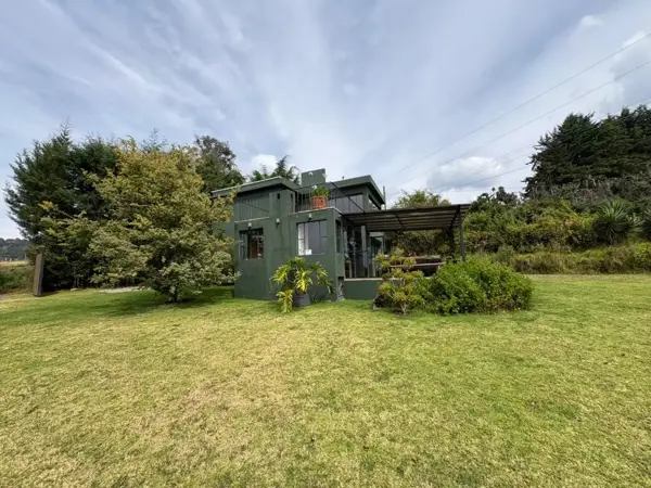 Casa en renta en San Simón el Alto, Valle de Bravo — foto 2 de 21