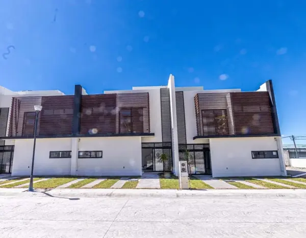 Casa en venta en Pachuquilla, Mineral de la Reforma — foto 3 de 27