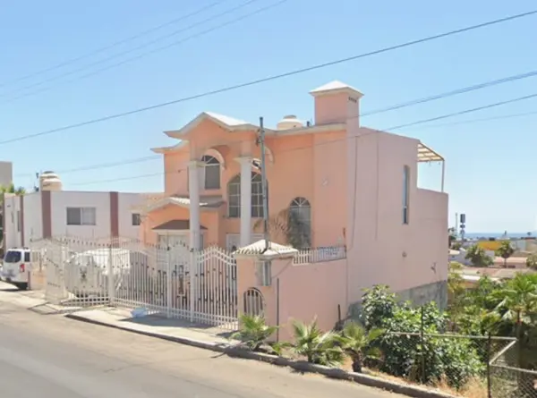 Casa en venta en Valle Dorado, Ensenada — foto 3 de 8
