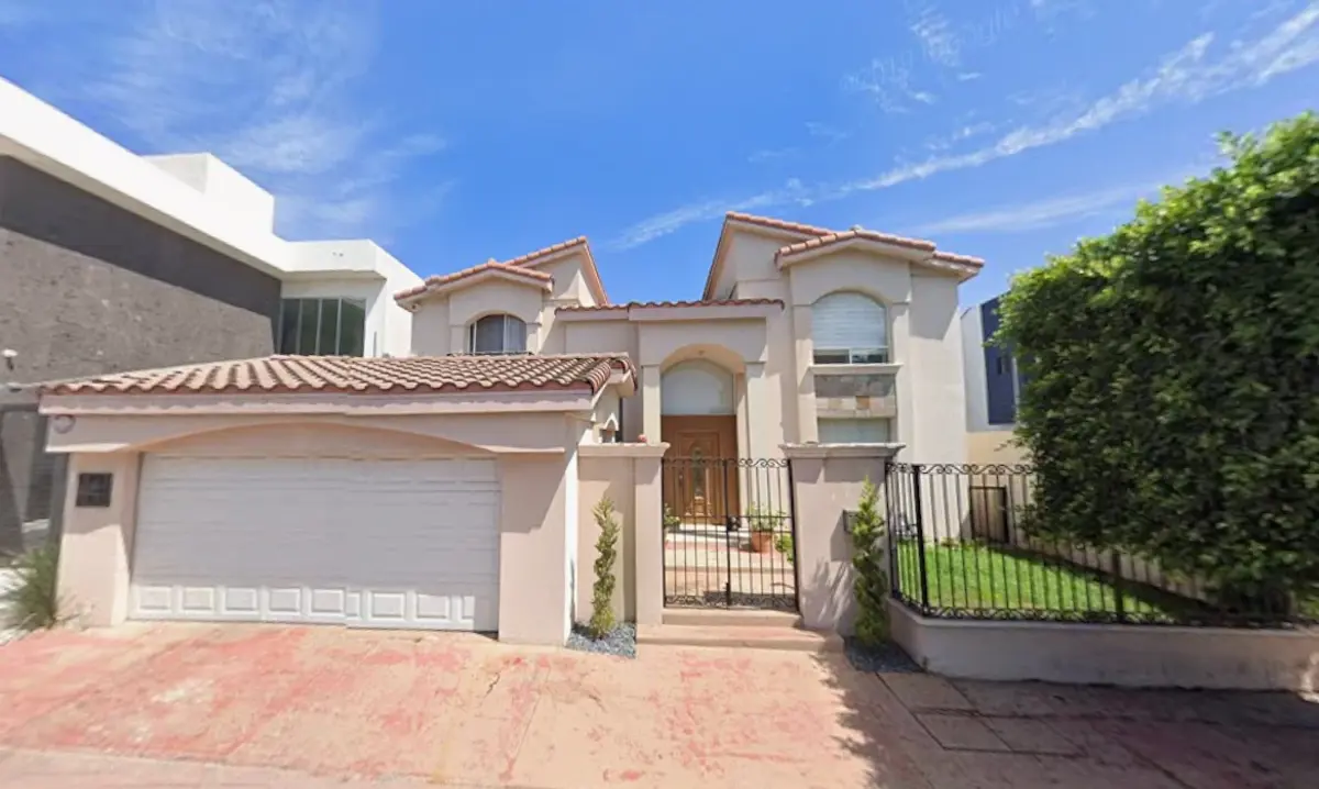 Casa en venta en Jardines de Chapultepec S-E, Tijuana — foto 1 de 8