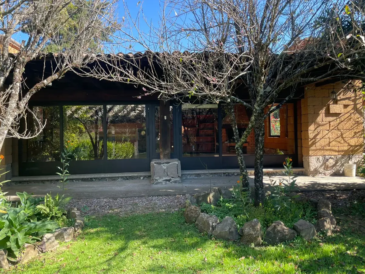 Casa en renta en Mesa de Jaimes, Valle de Bravo — foto 1 de 26