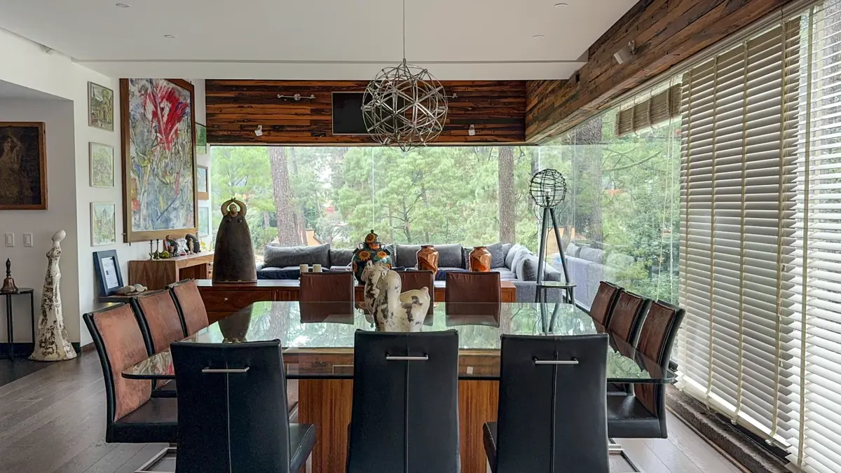 Casa en venta en Avandaro, Valle de Bravo — foto 1 de 21