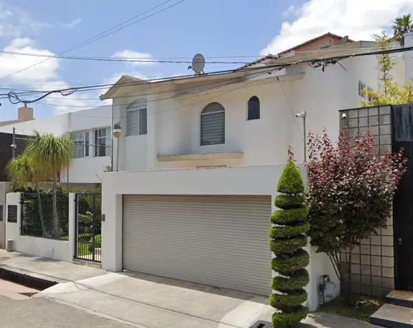 Casa en venta en Jardines de Chapultepec S-E, Tijuana — foto 2 de 7