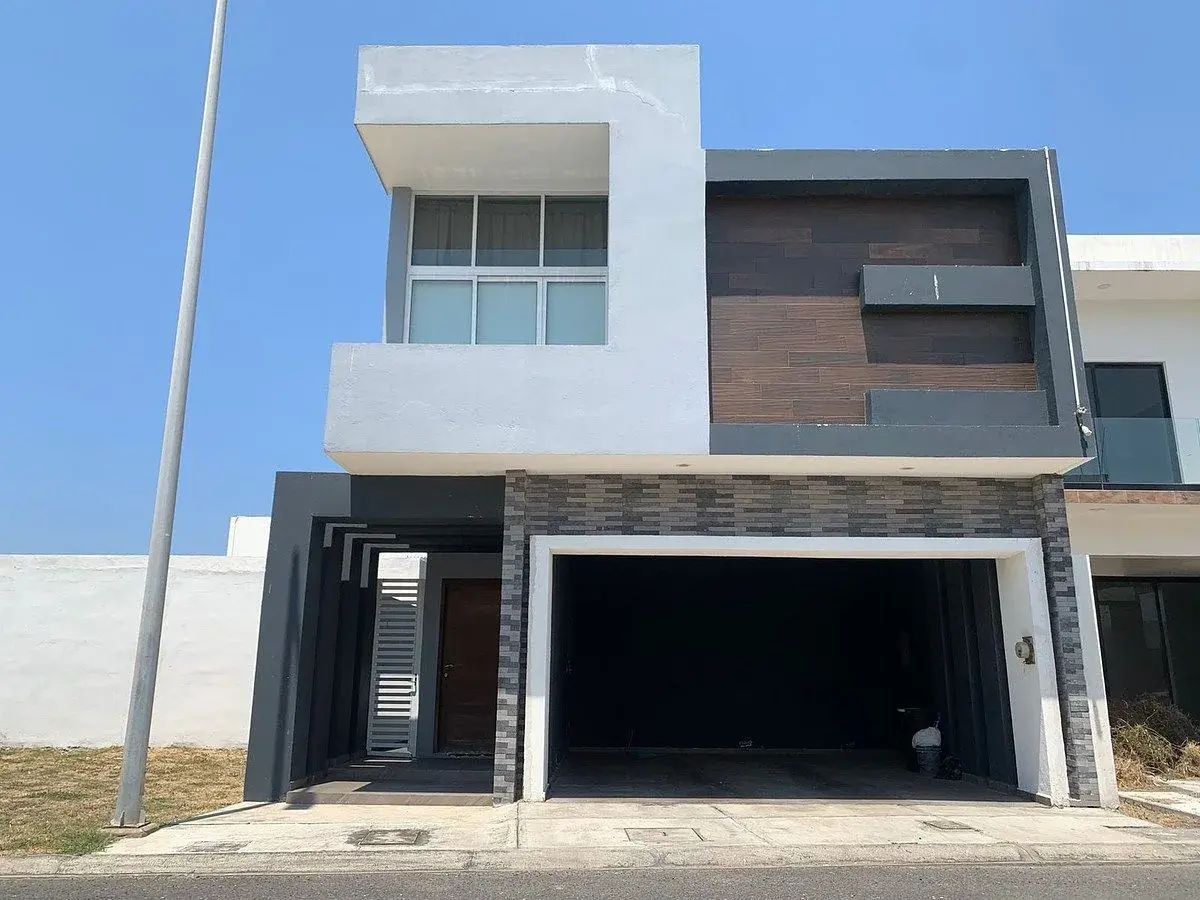 Casa en venta en Lomas de la Rioja, Alvarado — foto 1 de 17