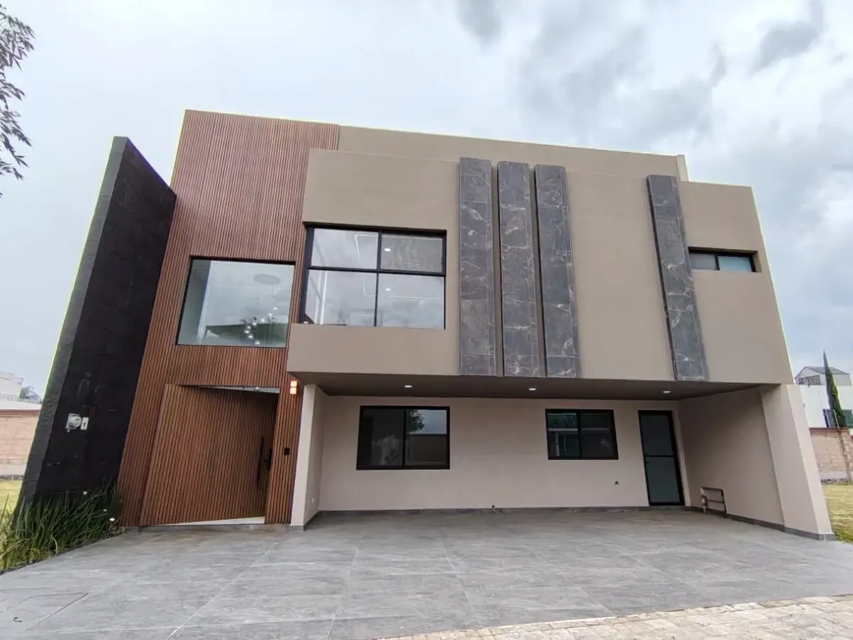 Casa en venta en Lomas de Angelópolis II, San Andrés Cholula — foto 1 de 53