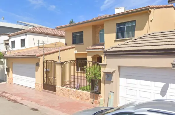 Casa en venta en Jardines de Chapultepec S-E, Tijuana — foto 3 de 7