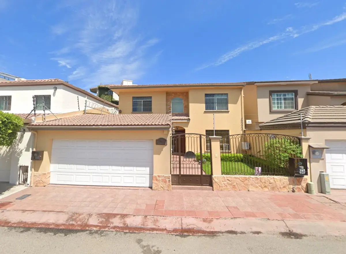 Casa en venta en Jardines de Chapultepec S-E, Tijuana — foto 1 de 7