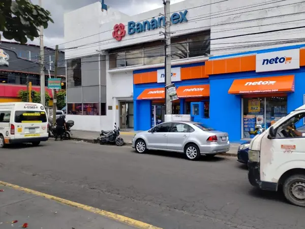 Edificio en venta en Benito Juárez (La Aurora), Nezahualcóyotl — foto 2 de 11
