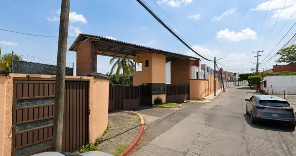 Casa en venta en Lazaro Cardenas, Jiutepec — foto 2 de 4